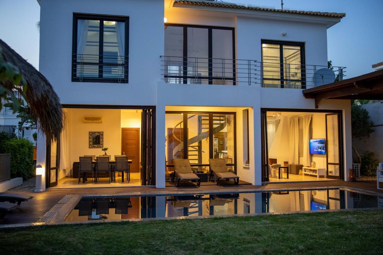 Balinese Villa Ajía Nápa Kültér fotó